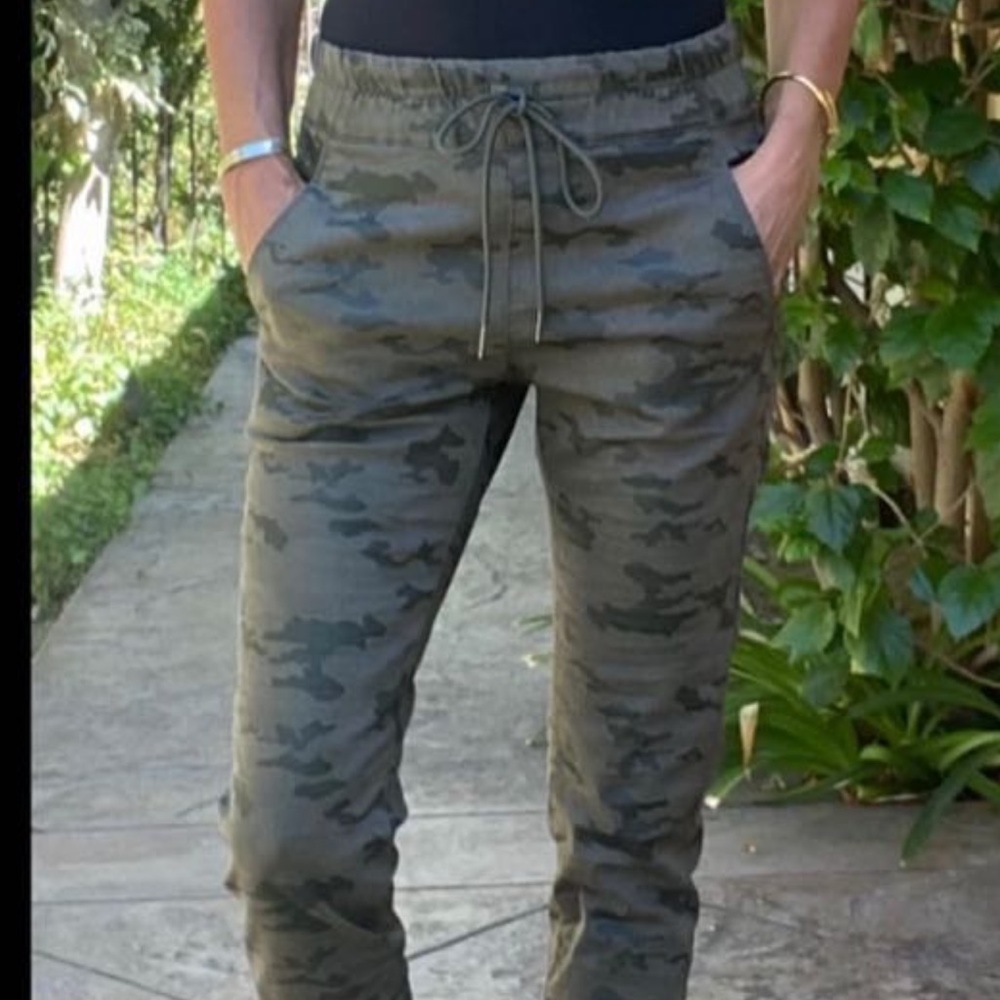 Bevy flog camo pants
